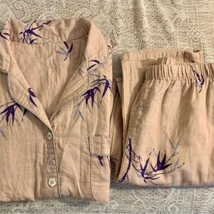 Pajama set Beige with leaf pattern, 100% cotton.